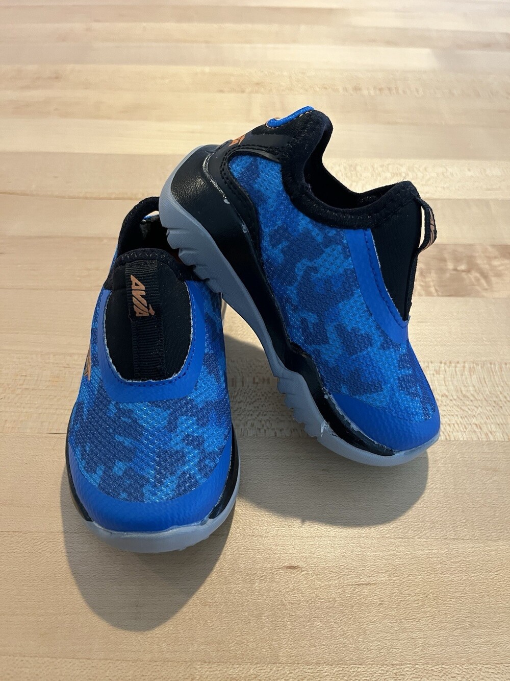 Avia Sneakers Boy’s 6 Breeze Slip-On Shoes Toddler Blue